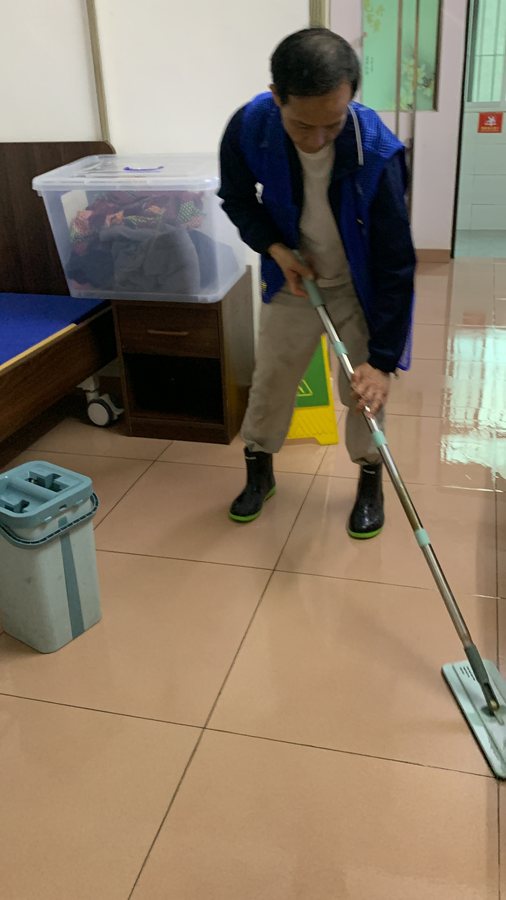 敬老院防滑施工案例